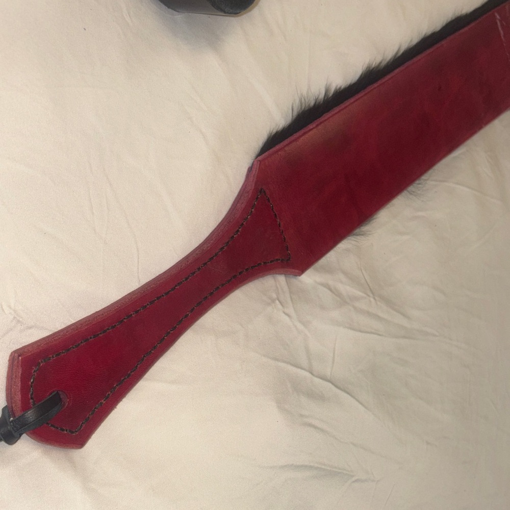 Black Fur Paddle with Red Handle - Picture 7 of 7